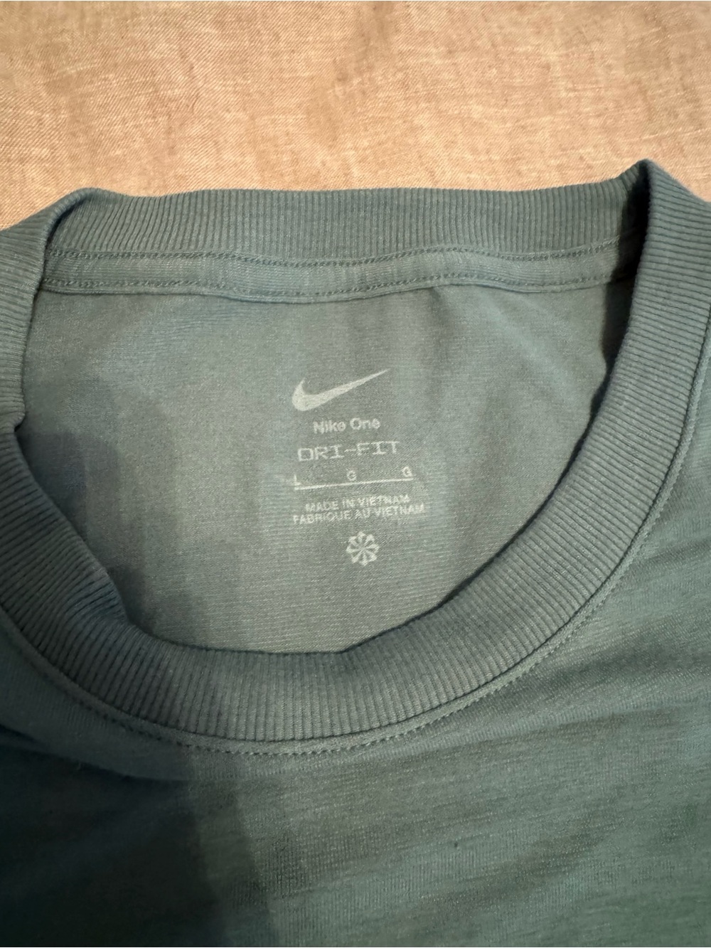 Nike One Crewneck Tank Top -Large- LIKE NEW! - Picture 2 of 7